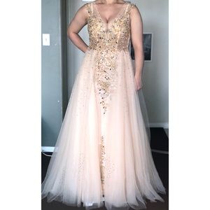 GORGEOUS JOVANI GOWN!